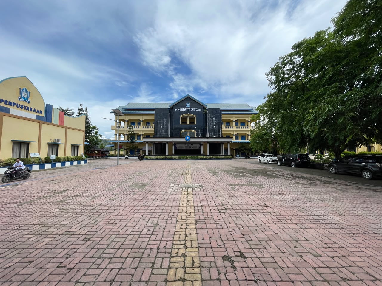 kampus uia